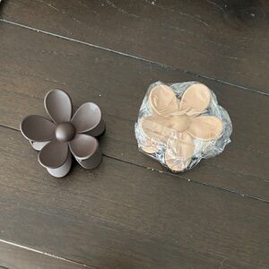 Flower Hair Claw Clips - Brown and Tan